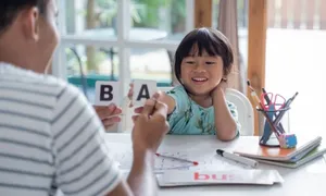 Tôi cho con học tiếng Anh từ 5 tuổi không phải để làm công cụ kiếm tiền