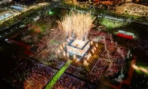 Hàng chục nghìn người đến lễ hội đón năm mới tại The Global City
