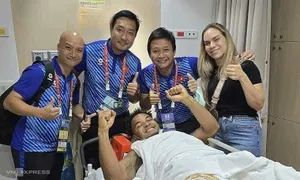Xuân Son giành giải Cầu thủ hay nhất và Vua phá lưới