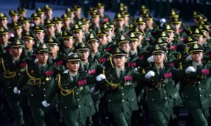 Quân đội Việt Nam, Lào, Campuchia hợp luyện trên đường Lê Duẩn Quân đội Việt Nam, Lào, Campuchia hợp luyện trên đường Lê Duẩn