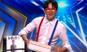 Ảo thuật gia Hàn 'hô biến trang phục' tại Britain's Got Talent Ảo thuật gia Hàn 'hô biến trang phục' tại Britain's Got Talent