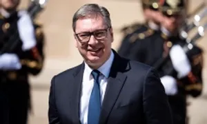 Tổng thống Serbia cắt ngắn chuyến thăm Mỹ, vào viện vì đau ngực Tổng thống Serbia cắt ngắn chuyến thăm Mỹ, vào viện vì đau ngực