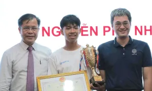 Nam sinh Đà Nẵng vô địch Olympic AI toàn quốc Nam sinh Đà Nẵng vô địch Olympic AI toàn quốc