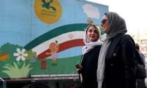 Người Iran dè dặt khôi phục nhịp sống, lo lệnh ngừng bắn sụp đổ Người Iran dè dặt khôi phục nhịp sống, lo lệnh ngừng bắn sụp đổ