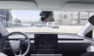 Robotaxi chạy sai làn, Tesla gặp rắc rối Robotaxi chạy sai làn, Tesla gặp rắc rối