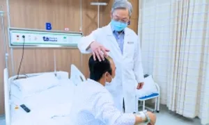 U não xâm lấn xương sọ, lồi ra trán