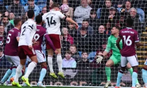 Arsenal thắng 9 trận liên tiếp